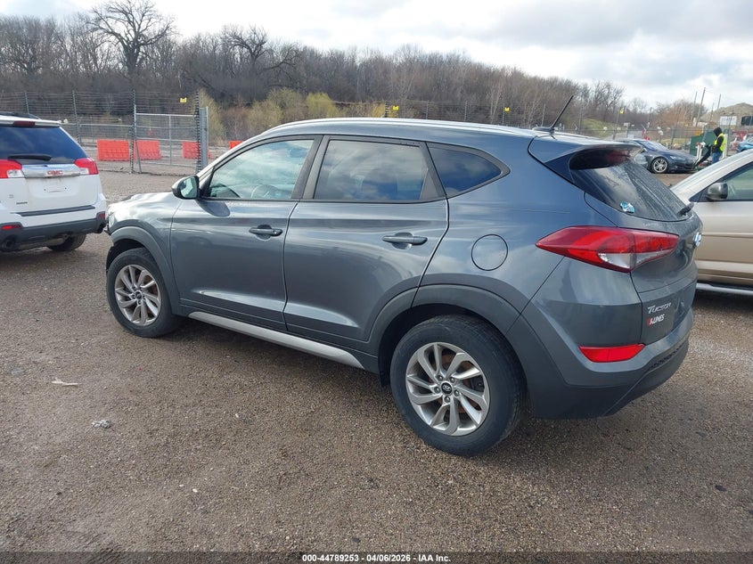 2017 HYUNDAI TUCSON auction photo 3