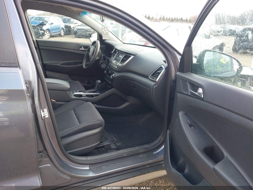 2017 HYUNDAI TUCSON auction photo 5
