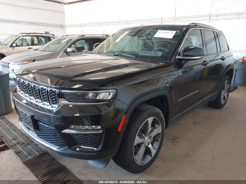 2024 JEEP GRAND CHEROKEE 4XE auction photo 2