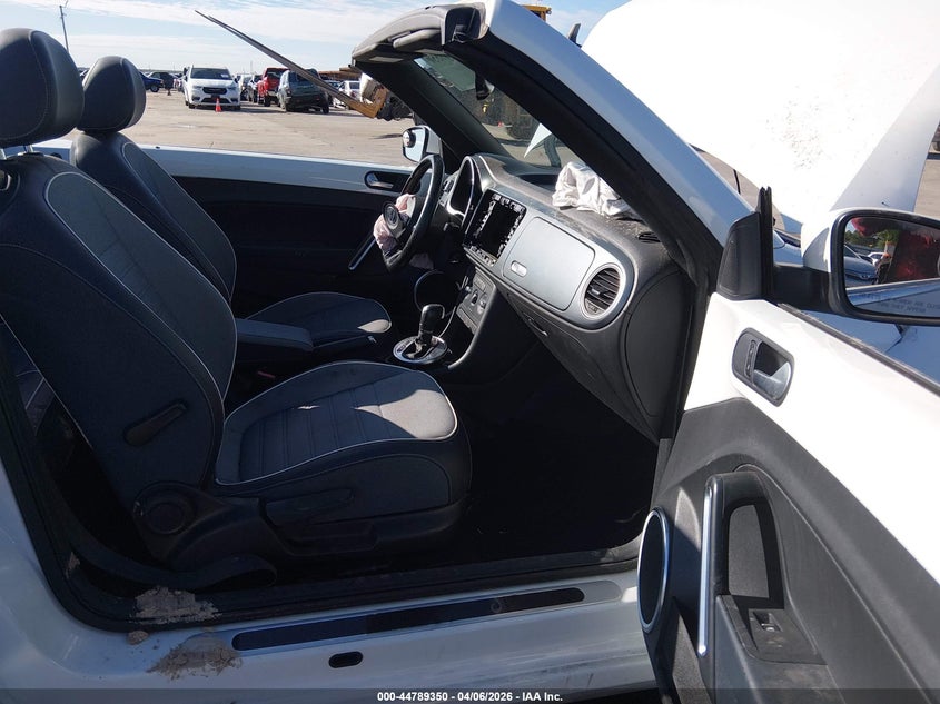 2016 Volkswagen Beetle 1.8T Denim