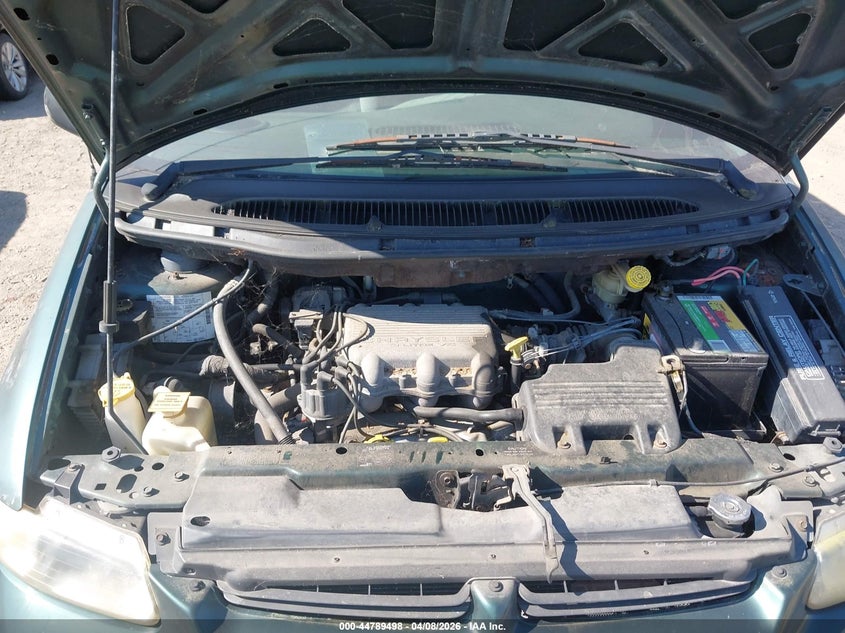 1999 Dodge Grand Caravan VIN: 2B4GP2435XR110419 Lot: 44789498