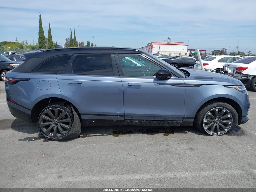 2018 Land Rover Range Rover Velar P250 Se R-Dynamic VIN: SALYL2RX9JA777464 Lot: 44789682