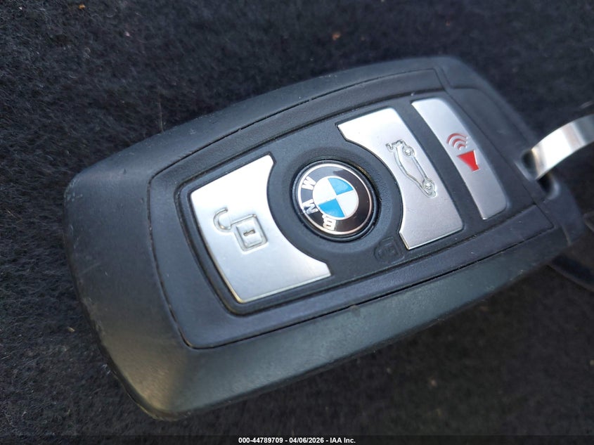 2017 BMW X4 xDrive28I VIN: 5UXXW3C57H0T77862 Lot: 44789709