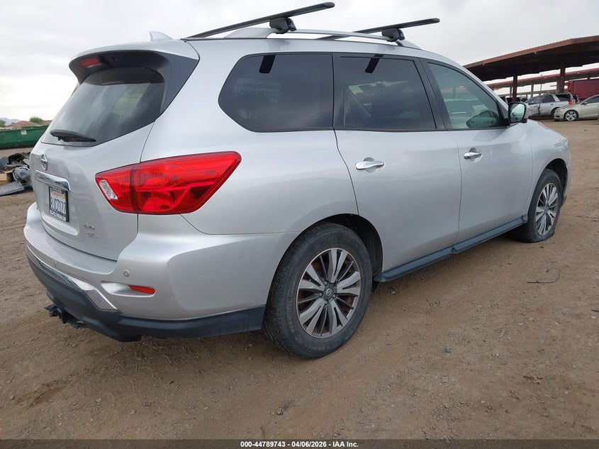 2019 Nissan Pathfinder Sl
