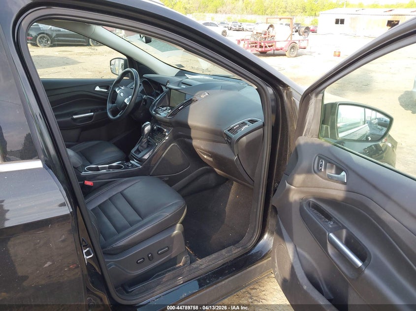 2015 Ford Escape 2.0 Titanium black Lot 111044789758 Vin 1FMCU9J98FUB23366