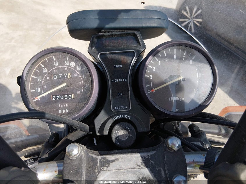 1981 Suzuki Gs650 G VIN: JS1GP71G382104515 Lot: 44789865