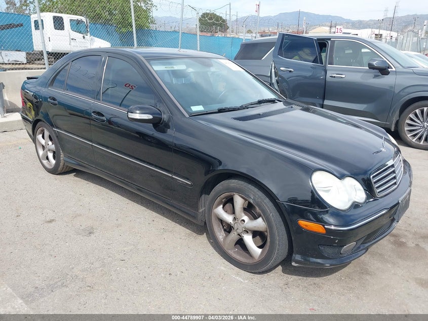 WDBRF40J95A734013 2005 Mercedes-Benz C 230 Kompressor Sport auction photo 1
