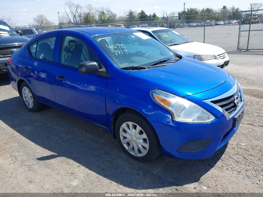 2015 Nissan Versa 1.6 S+