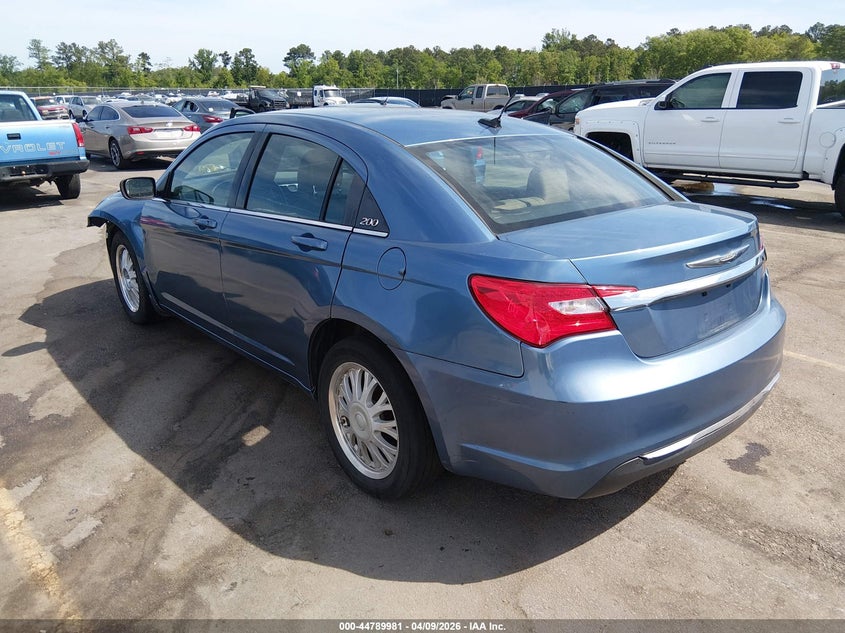 Vin: 1c3bc4fb2bn559933, lot: 45287239, chrysler 200 lx 20113
