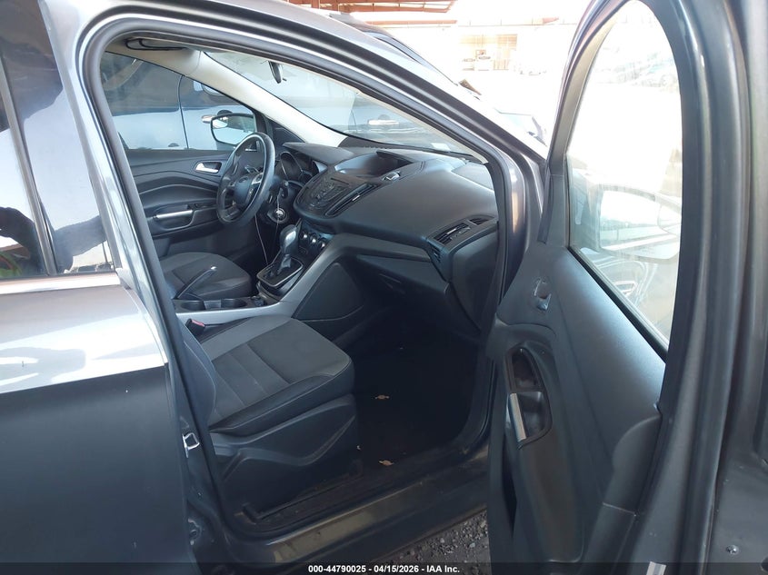 2013 Ford Escape 1.6 Se grey Lot 111044790025 Vin 1FMCU9GXXDUB32122