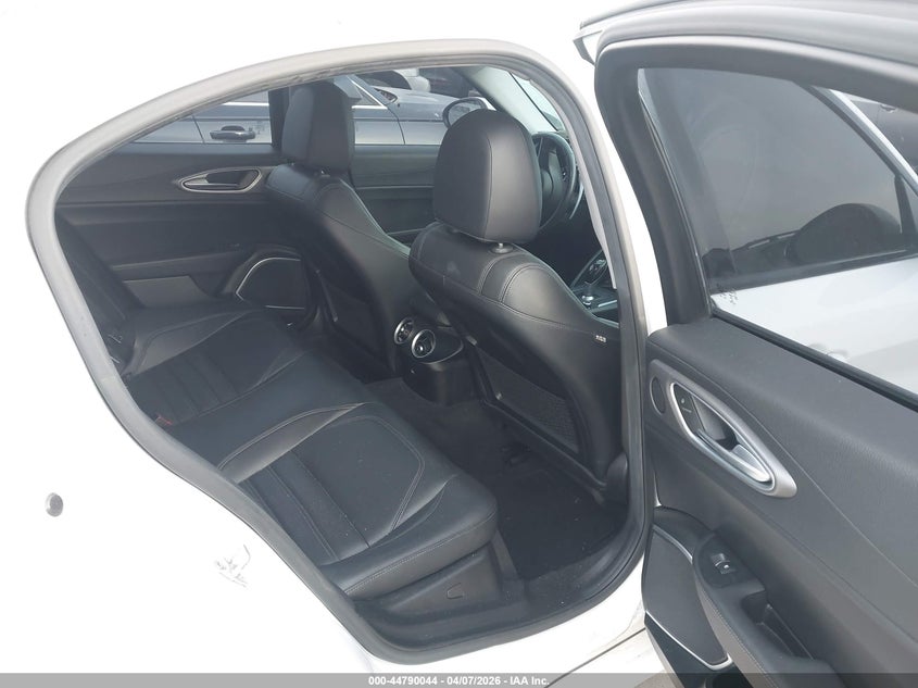 2018 Alfa Romeo Giulia Ti Sport VIN: ZARFAEEN0J7571771 Lot: 44790044
