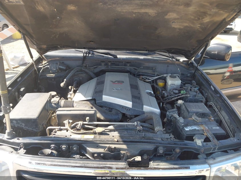 2000 Toyota Land Cruiser VIN: JT3HT05J1Y0110275 Lot: 44790111