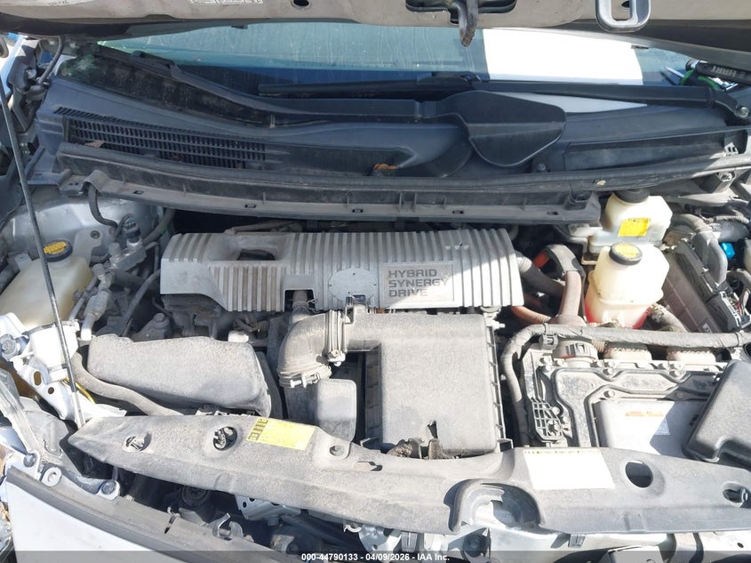2012 Toyota Prius 1.8 Two silver Lot 111044790133 Vin JTDKN3DU2C5430256
