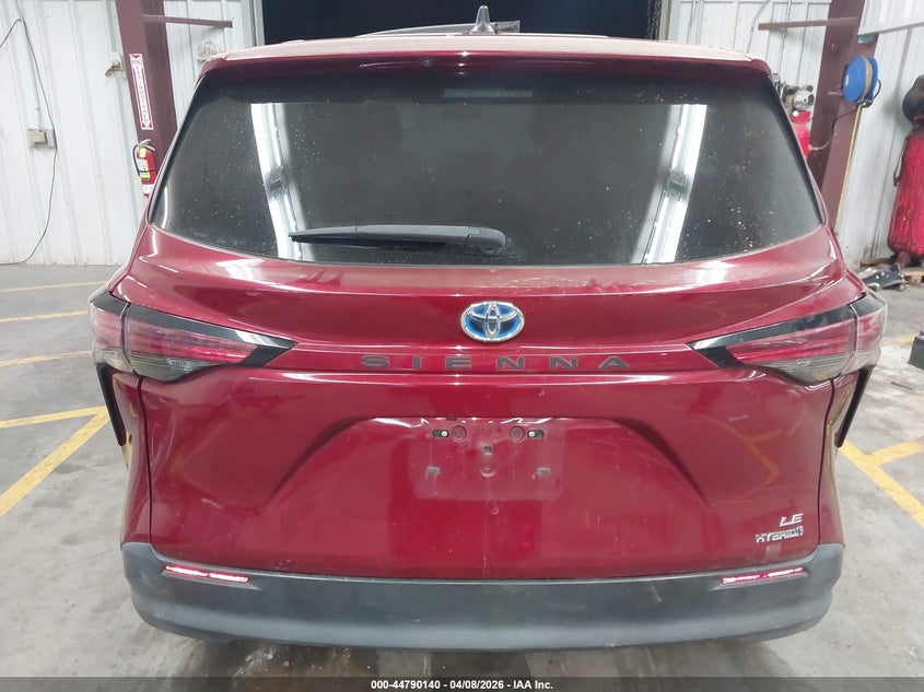 2021 Toyota Sienna Le VIN: 5TDKRKEC1MS027014 Lot: 44790140