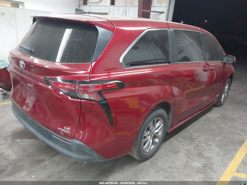 2021 Toyota Sienna Le VIN: 5TDKRKEC1MS027014 Lot: 44790140