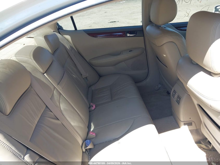 2004 Lexus Es 330 VIN: JTHBA30G445023860 Lot: 44790189