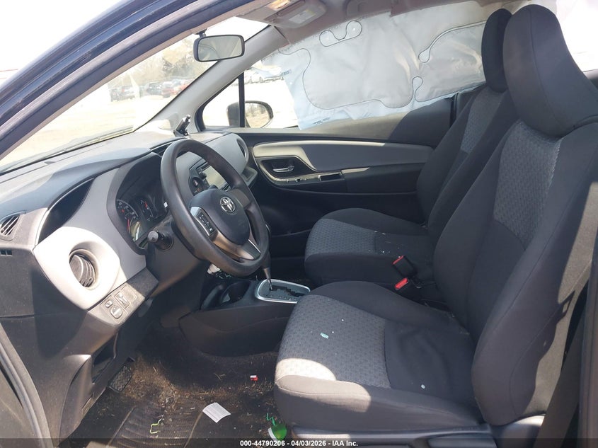 2015 Toyota Yaris Le