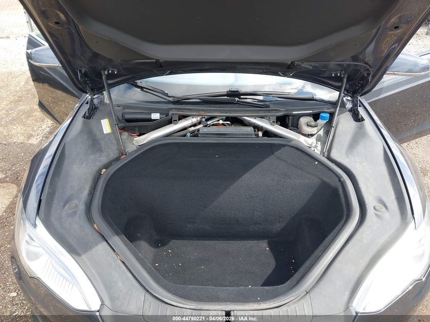 5YJSA1E24FF109643 Tesla Model S 70d/85d/p85d