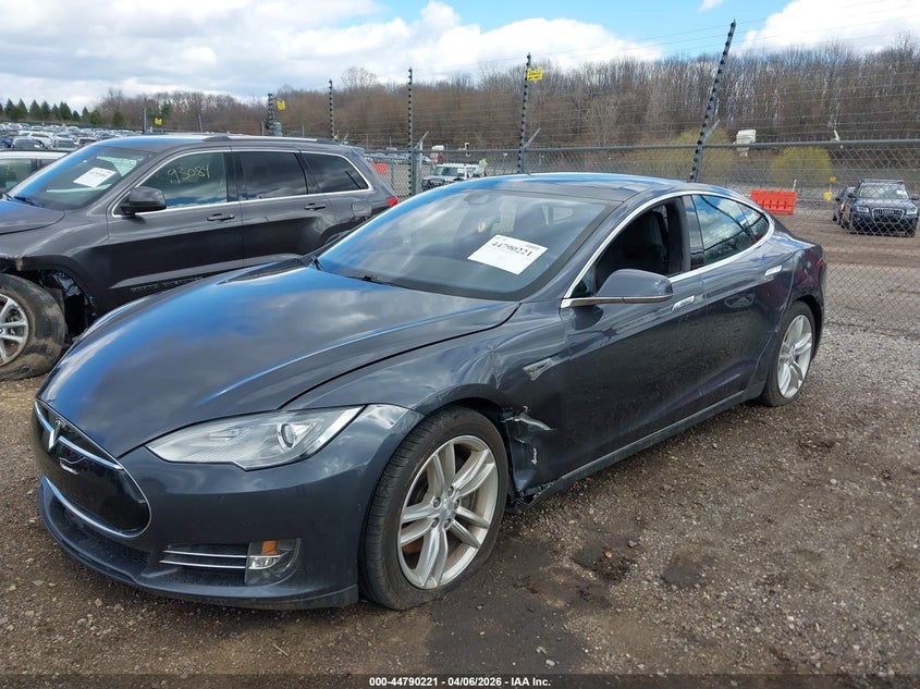 5YJSA1E24FF109643 Tesla Model S 70d/85d/p85d