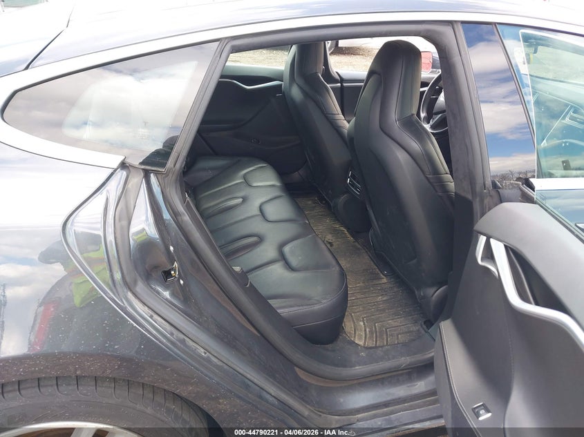 5YJSA1E24FF109643 Tesla Model S 70d/85d/p85d