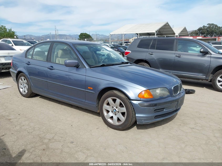2000 BMW 323I