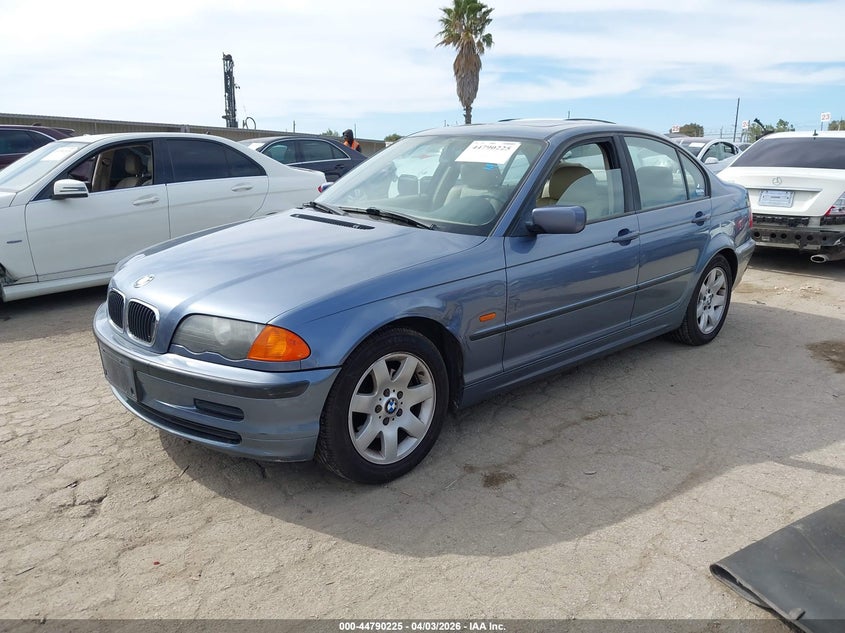2000 BMW 323I