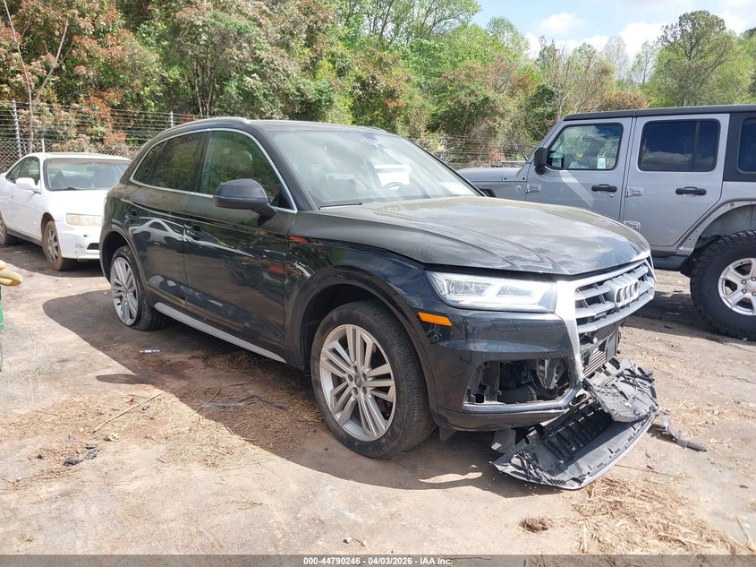 2018 Audi Q5 2.0T Premium/2.0T Tech Premium