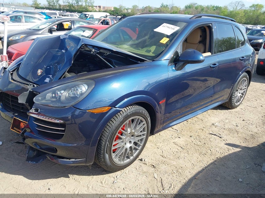 2013 Porsche Cayenne Gts