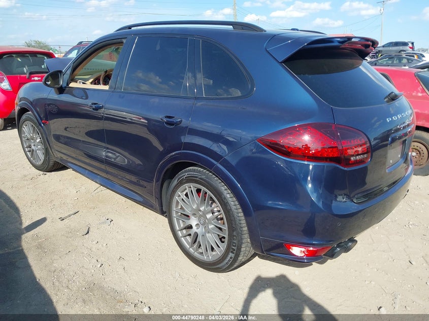 2013 Porsche Cayenne Gts