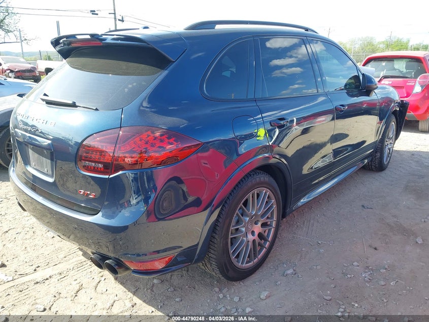 2013 Porsche Cayenne Gts
