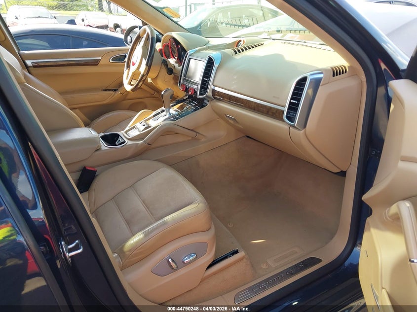 2013 Porsche Cayenne Gts