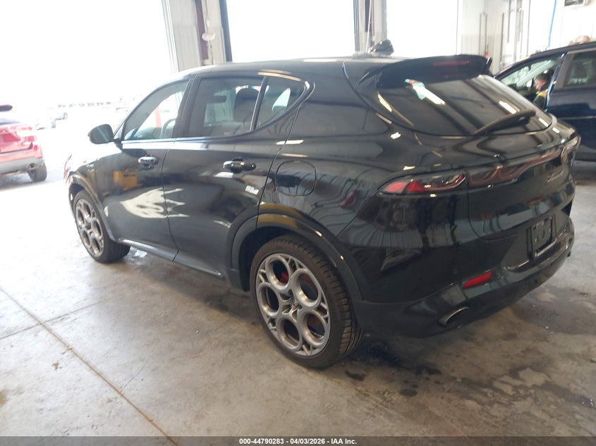 Vin: zaspatdw2r3047333, lot: 45287541, alfa romeo tonale veloce eawd 20243