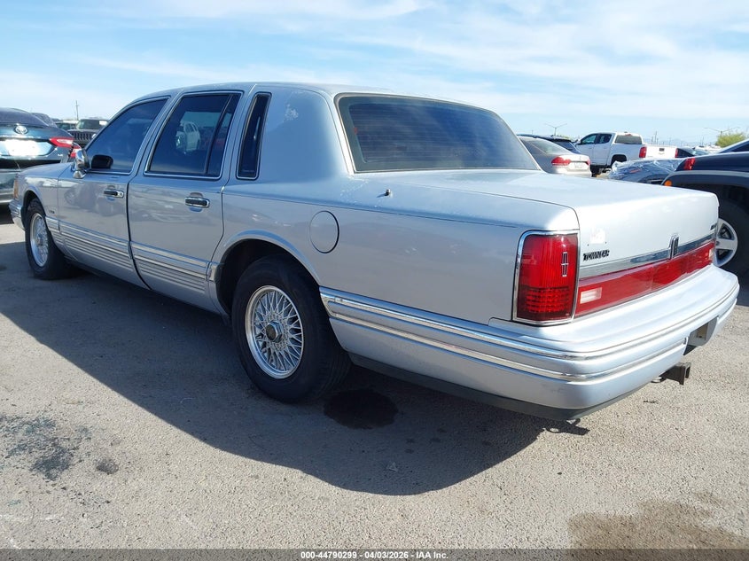 1994 Lincoln Town Car Signature/Tournament