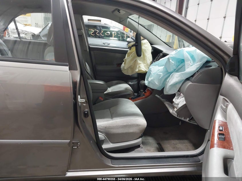 2004 Toyota Corolla Le