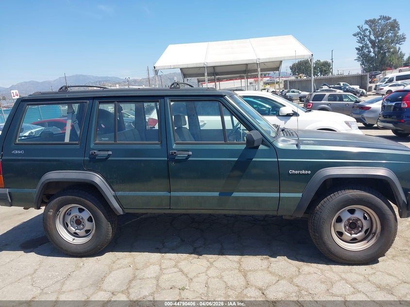 1994 Jeep Cherokee Se VIN: 1J4FJ28S8RL137167 Lot: 44790406