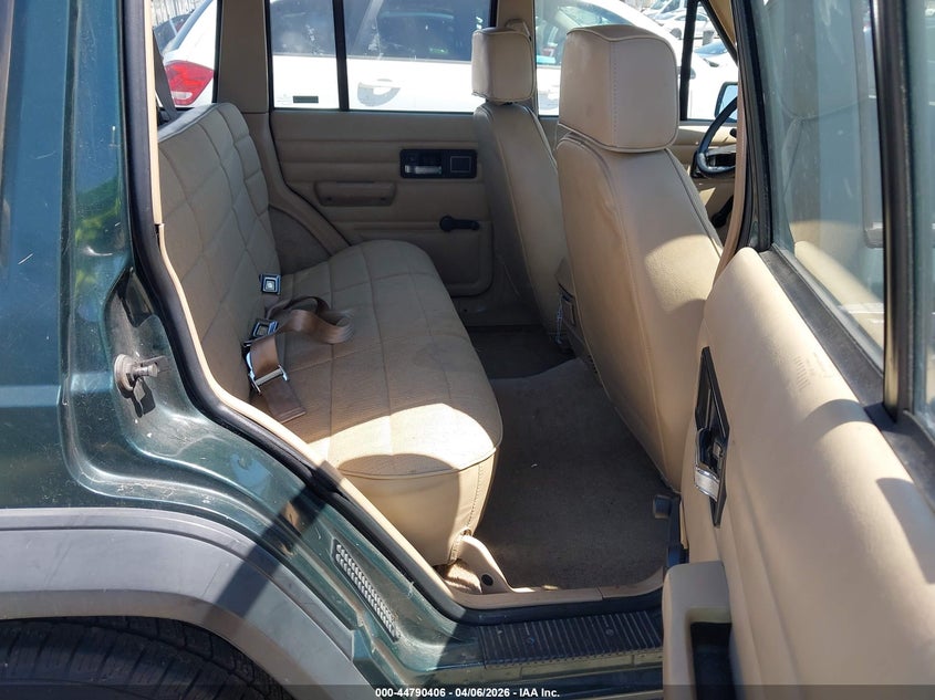 1994 Jeep Cherokee Se VIN: 1J4FJ28S8RL137167 Lot: 44790406