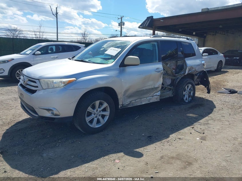 Vin: 5tdbk3eh3bs086195, lot: 45287799, toyota highlander base v6 20112
