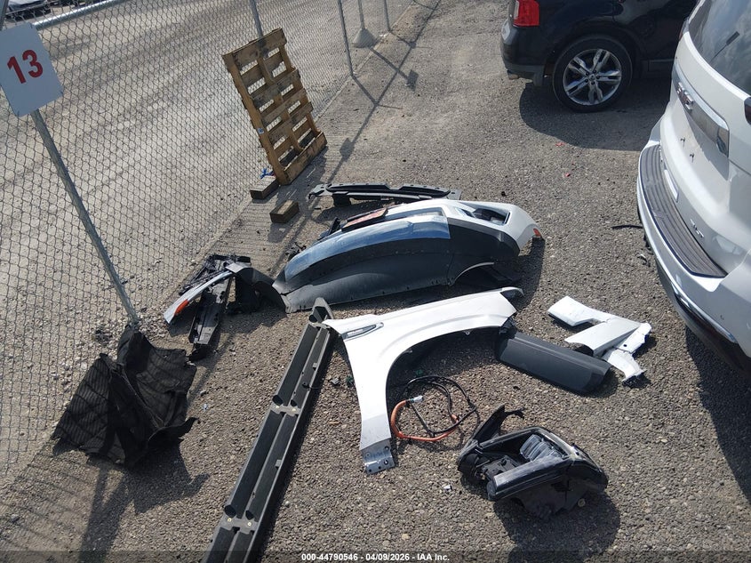 2022 GMC Yukon Xl 2Wd Slt VIN: 1GKS1GKD0NR147604 Lot: 44790546