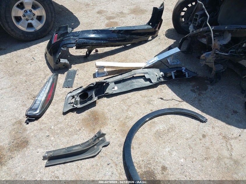 2024 Cadillac Xt4 Fwd Sport VIN: 1GYFZER40RF242147 Lot: 44790589