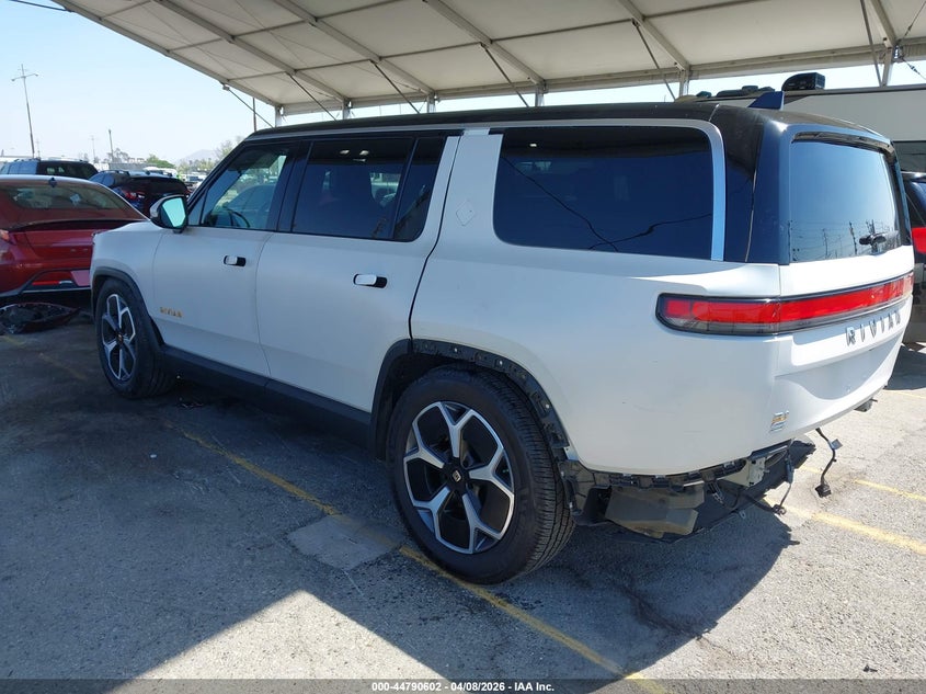 2023 Rivian R1S Adventure