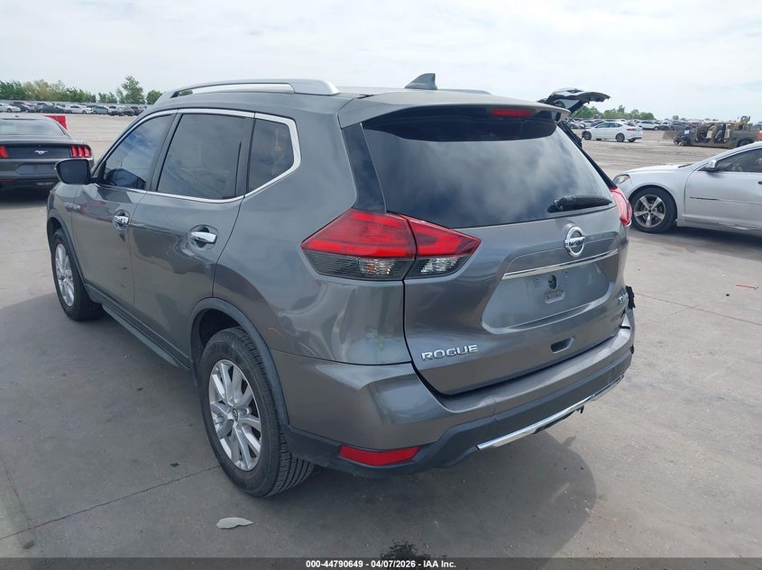 2017 Nissan Rogue Sv