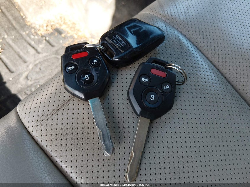 2011 Subaru Outback 3.6R Limited VIN: 4S4BRDKC5B2374331 Lot: 44790669