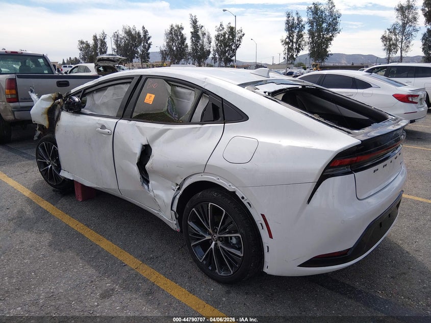 2024 Toyota Prius Xle