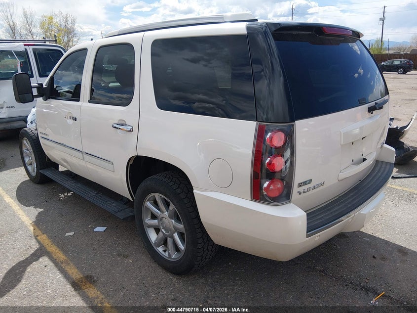2012 Gmc Yukon 6.2 Denali white Lot 111044790715 Vin 1GKS2EEF1CR310482