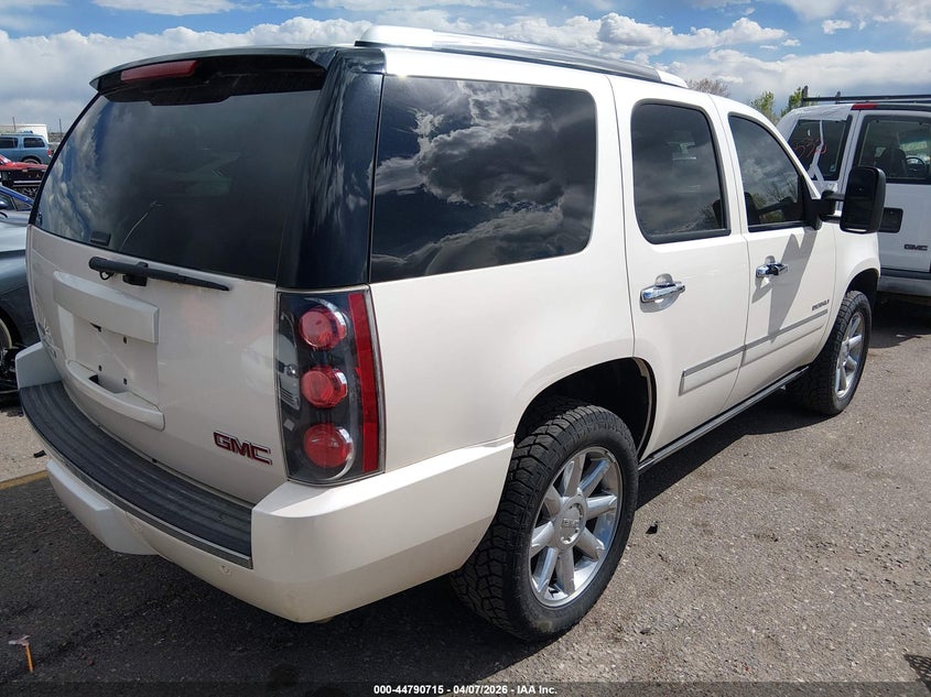 2012 Gmc Yukon 6.2 Denali white Lot 111044790715 Vin 1GKS2EEF1CR310482