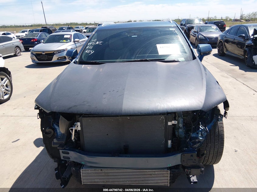 2025 Cadillac Xt4 Fwd Premium Luxury VIN: 1GYFZCR47SF127295 Lot: 44790742