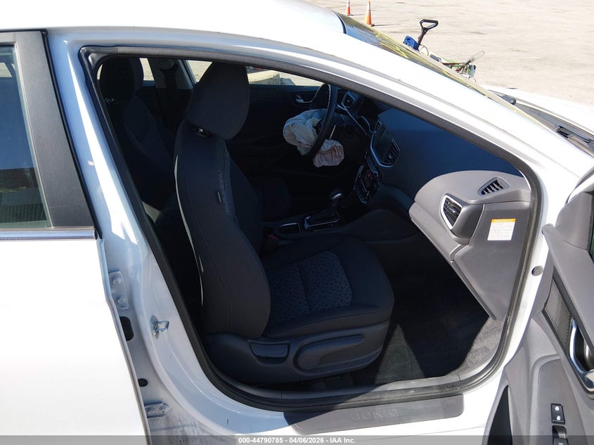 2019 Hyundai Ioniq Hybrid Sel