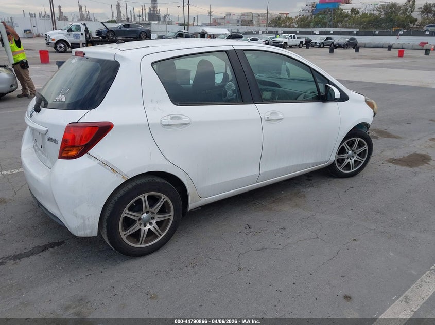 2015 Toyota Yaris L