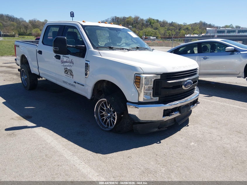 2019 FORD F-250 XL