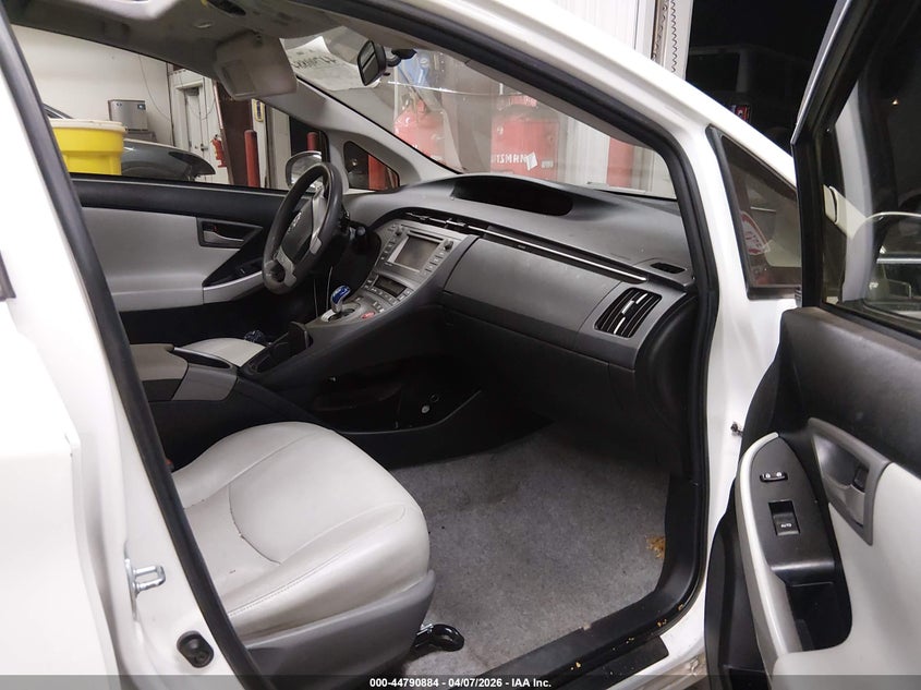2015 Toyota Prius Three